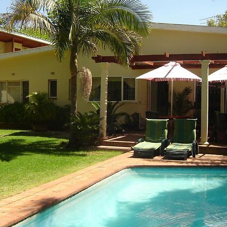 Cedar Lodge Guest House Робертсон Екстериор снимка
