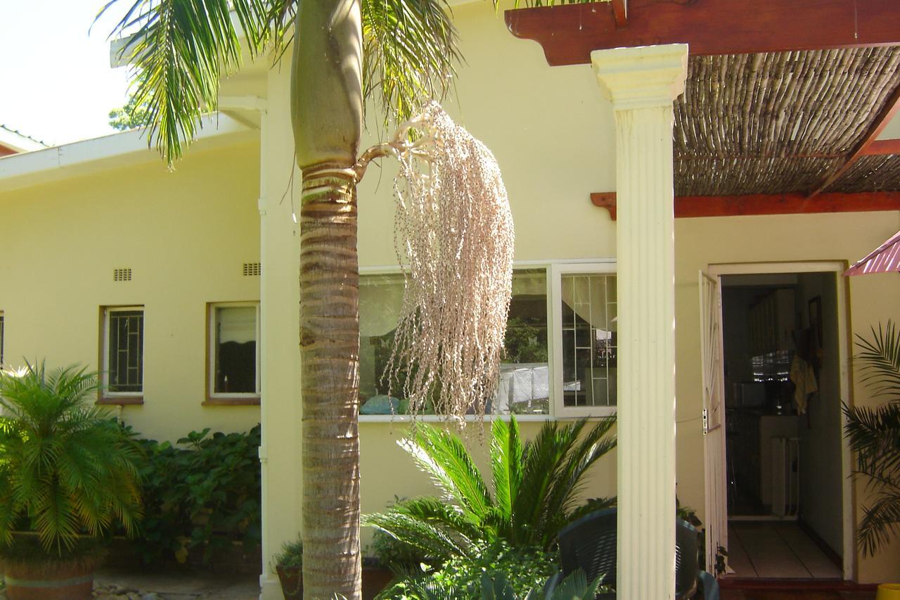 Cedar Lodge Guest House Робертсон Екстериор снимка